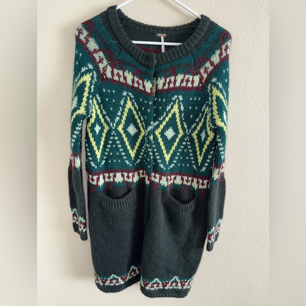 Free People Knitted‎ Multicolor Snap Button Long Sweater Cardigan size XS Aztec